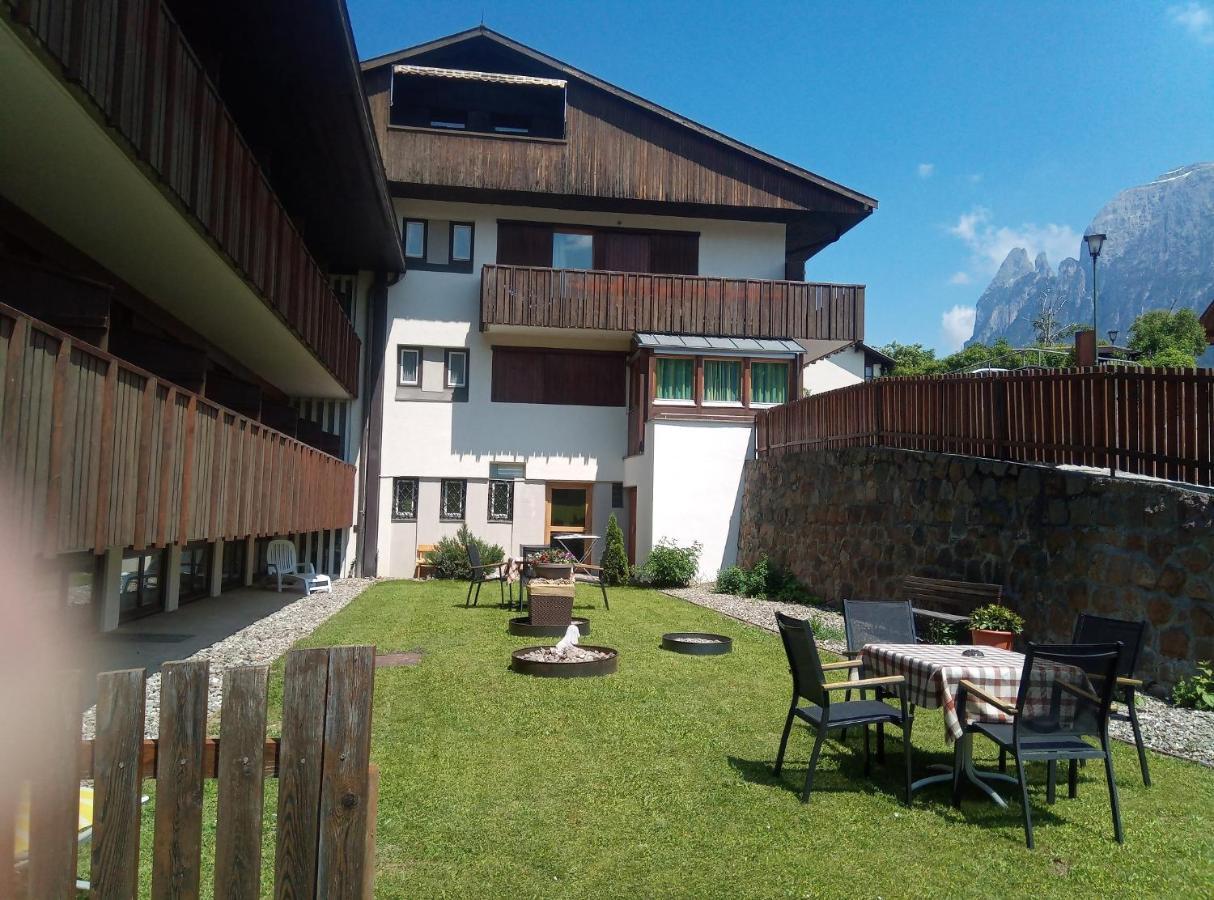Pension Fellis Völs am Schlern Exterior photo